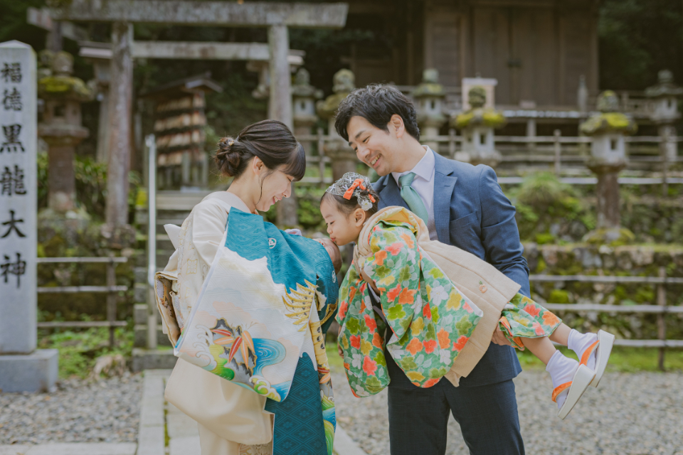 岐阜ニューボーン、お宮参り、七五三、成人式、ファミリーフォト岐阜、岐阜フォトスタジオ、フォトスタジオ岐阜ならLAUGH PHOTOラフフォトへ